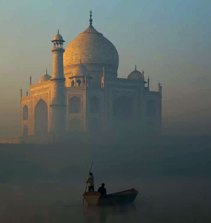 Read more about the article Same Day Agra Tour by Car