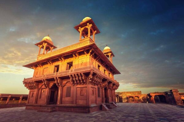 Private Transfer From Agra To Jaipur with Fatehpur Sikri